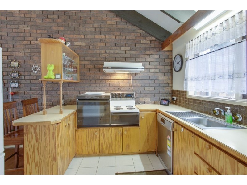 1/2 Narcissus Avenue, Boronia VIC 3155