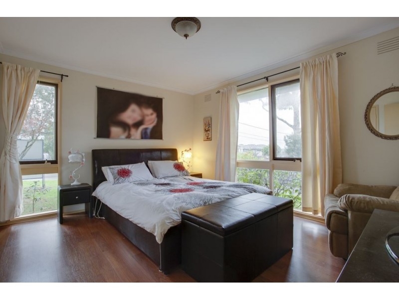 1/2 Narcissus Avenue, Boronia VIC 3155
