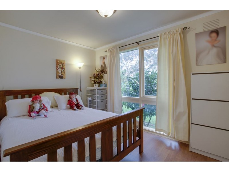 1/2 Narcissus Avenue, Boronia VIC 3155