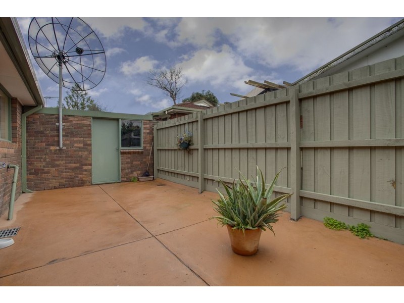 1/2 Narcissus Avenue, Boronia VIC 3155