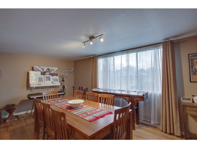 2 Derwent Drive, Bayswater VIC 3153