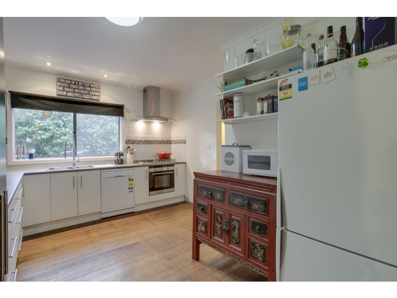 2 Derwent Drive, Bayswater VIC 3153