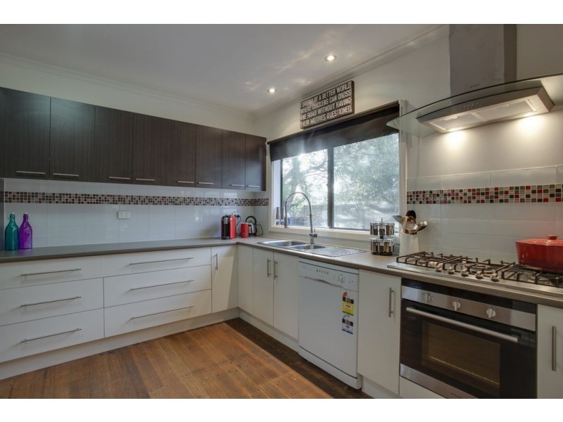 2 Derwent Drive, Bayswater VIC 3153