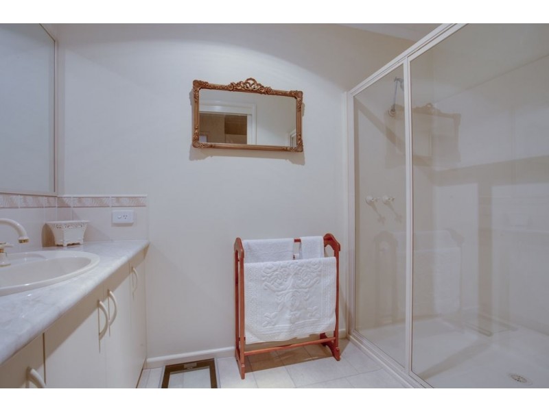 44B King Parade, Knoxfield VIC 3180