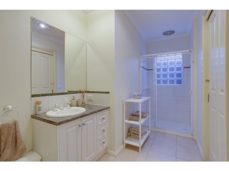 22 Langhorne Crescent, Rowville VIC 3178