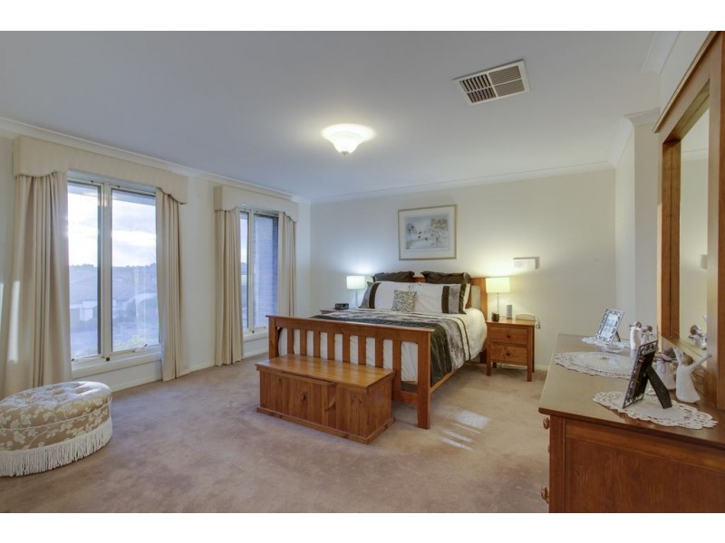 22 Langhorne Crescent, Rowville VIC 3178