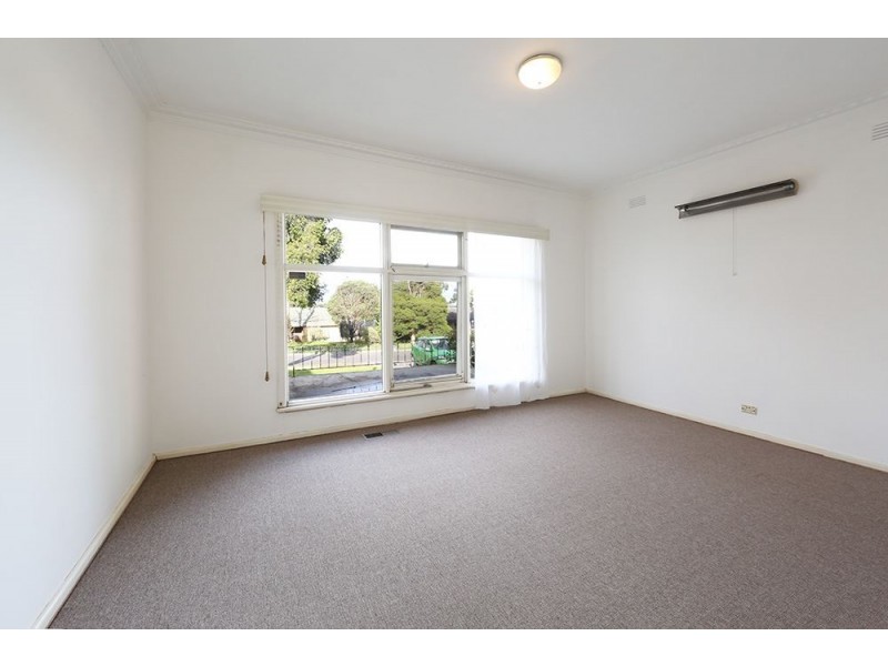 15 Falconer Road, Boronia VIC 3155