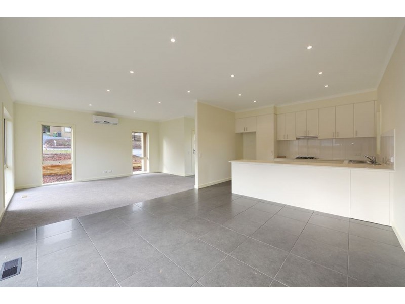 1/8 Valerie Street, Boronia VIC 3155