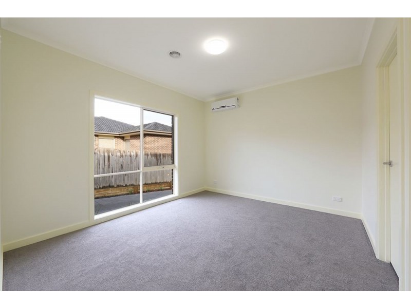 2/8 Valerie Street, Boronia VIC 3155