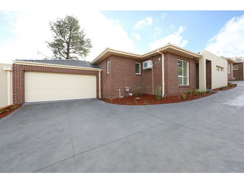 2/8 Valerie Street, Boronia VIC 3155