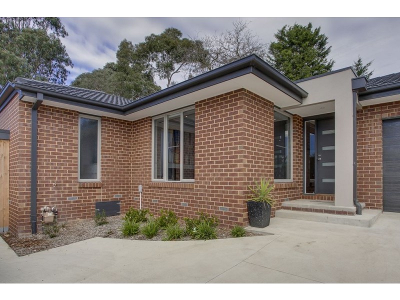 12A Belmont Road West, Croydon South VIC 3136