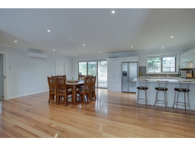 12A Belmont Road West, Croydon South VIC 3136