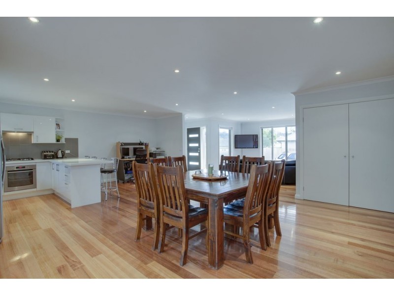 12A Belmont Road West, Croydon South VIC 3136