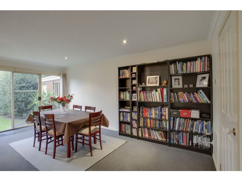 2/9 Joyce Street, Boronia VIC 3155