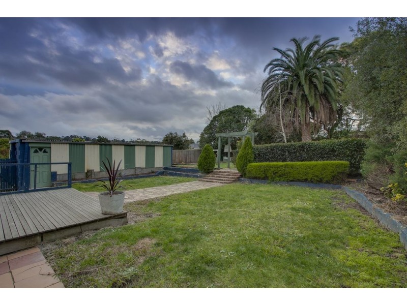 18 Byrne Road, Bayswater North VIC 3153