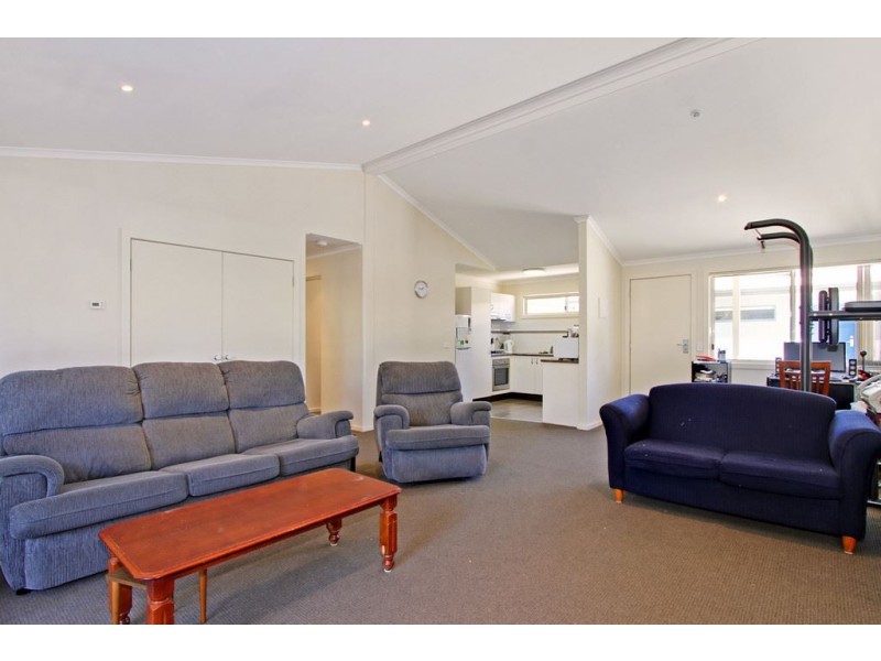 2/273-275 Colchester Road, Kilsyth VIC 3137