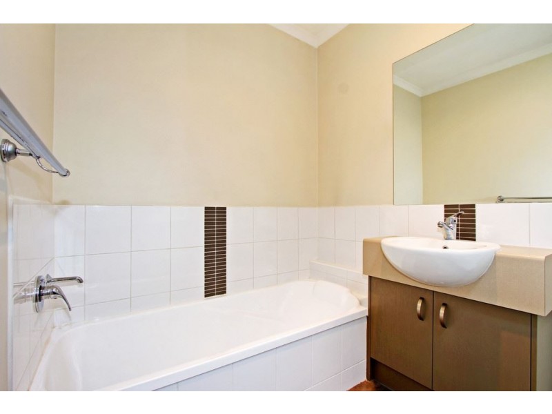 2/273-275 Colchester Road, Kilsyth VIC 3137