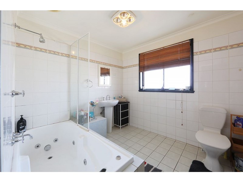 13 Station Street, Ferntree Gully VIC 3156