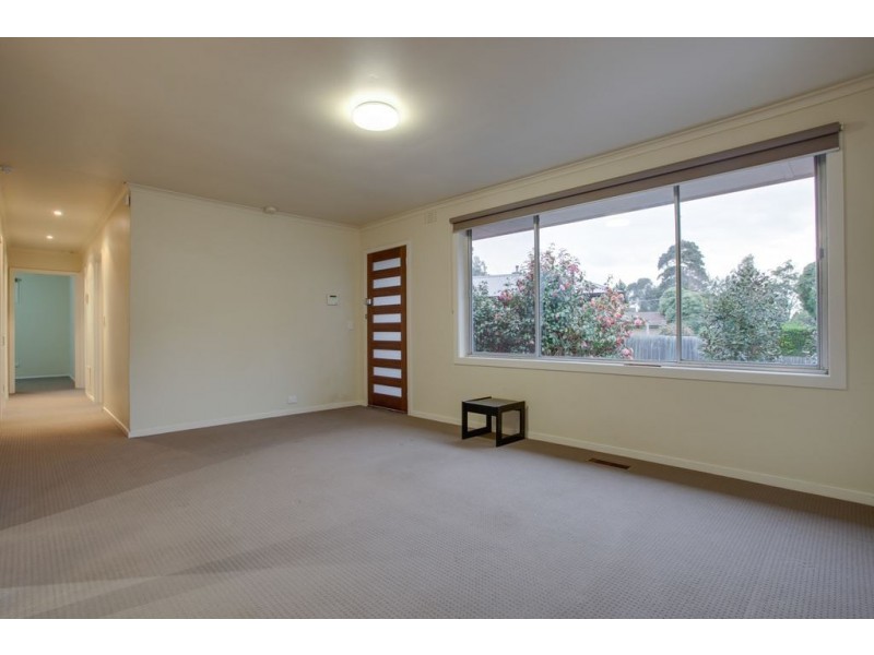 72 Rickards Avenue, Knoxfield VIC 3180