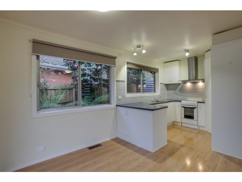 72 Rickards Avenue, Knoxfield VIC 3180