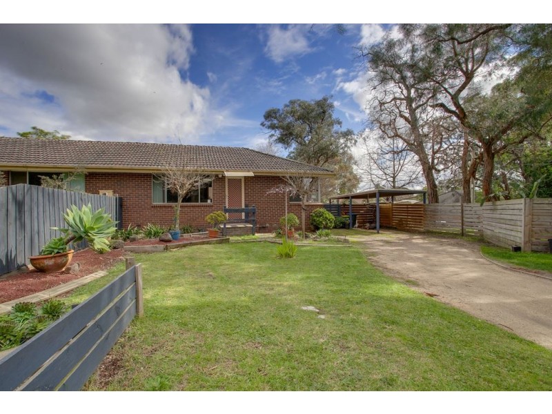 2/1 Normleith Grove, Boronia VIC 3155