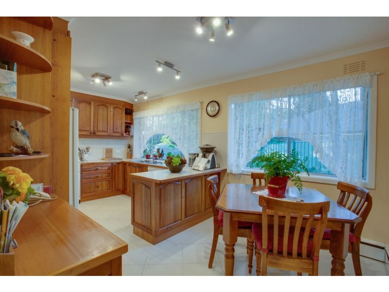 29 Augusta Road, The Basin VIC 3154