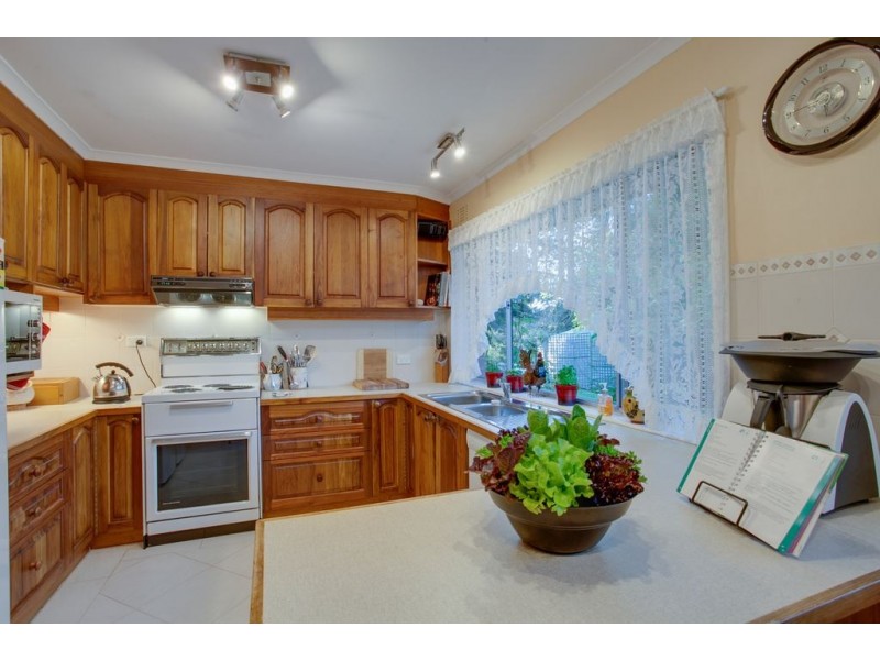 29 Augusta Road, The Basin VIC 3154