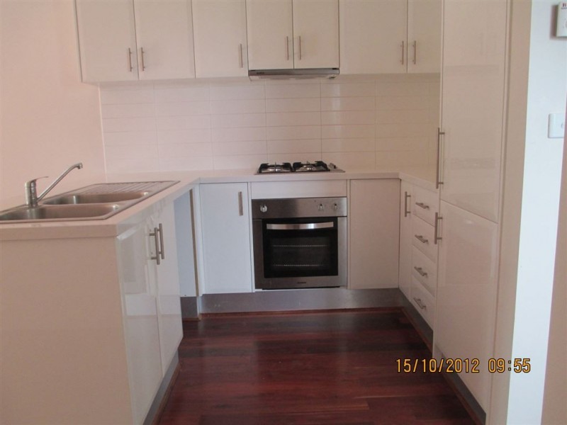 2/10 Oak Avenue, Boronia VIC 3155