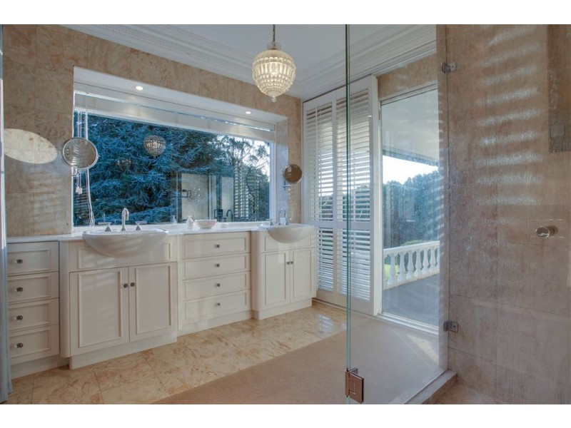 180 Ridge Road, Mount Dandenong VIC 3767