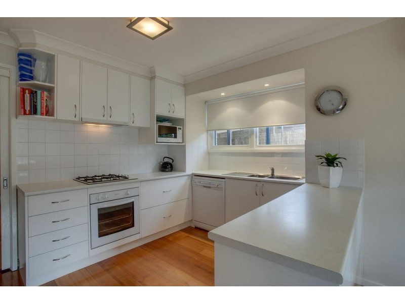 1/38 Johnson Drive, Ferntree Gully VIC 3156