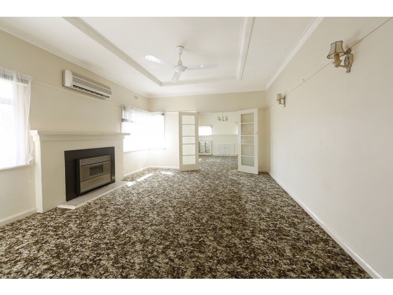 16 Oak Avenue, Boronia VIC 3155