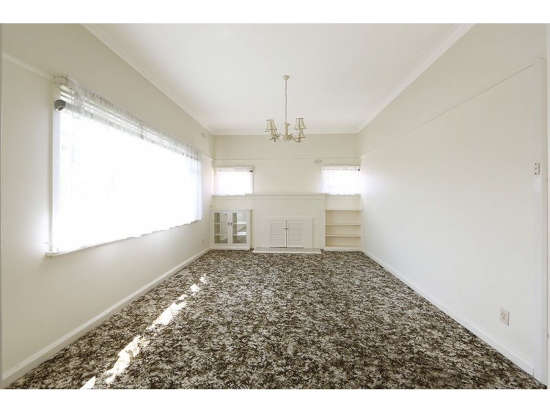 16 Oak Avenue, Boronia VIC 3155