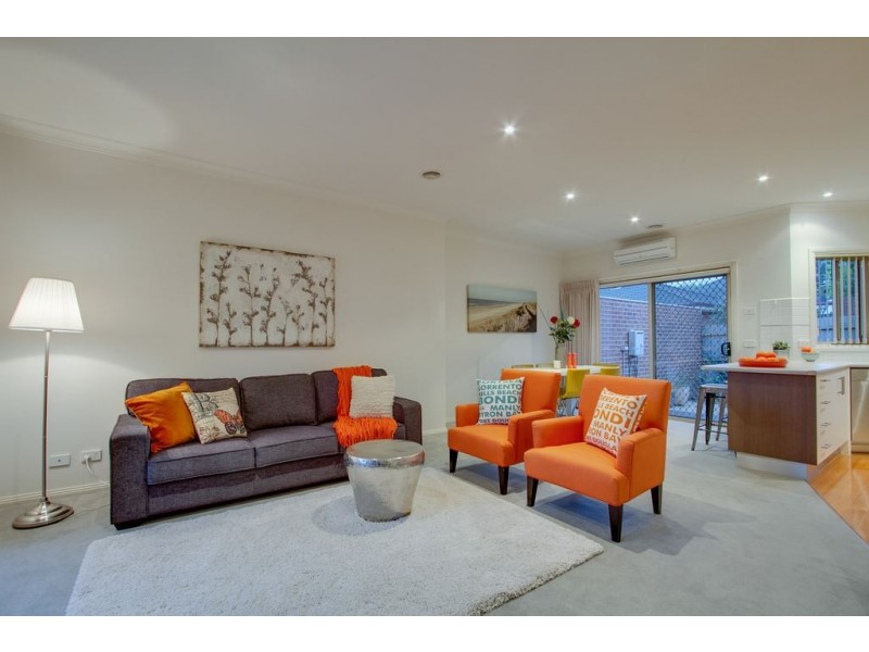 2/24 Dorothy Grove, Ferntree Gully VIC 3156