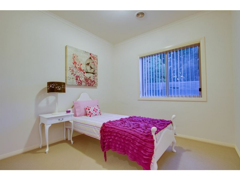 2/24 Dorothy Grove, Ferntree Gully VIC 3156