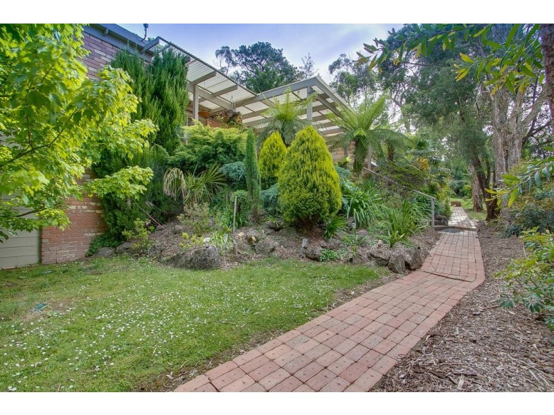 13 Fairy Dell Road, Tecoma VIC 3160