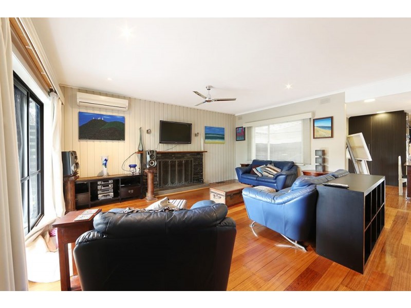 10 Castle Street, Ferntree Gully VIC 3156