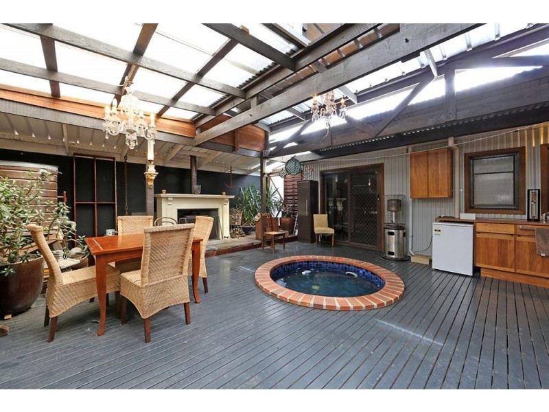 10 Castle Street, Ferntree Gully VIC 3156