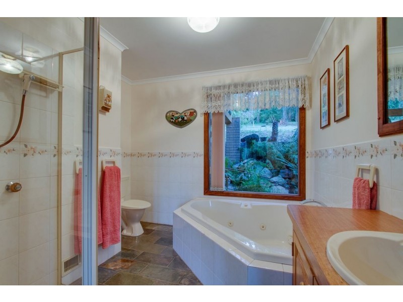 86 Mercia Avenue, The Basin VIC 3154