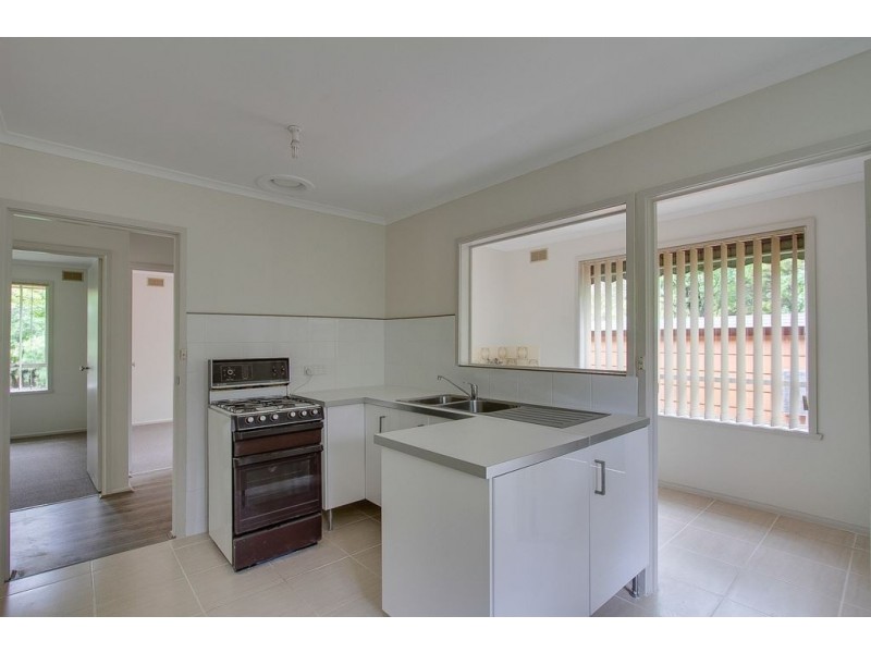 33 Park Boulevard, Ferntree Gully VIC 3156