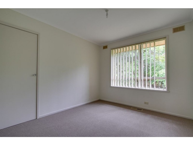 33 Park Boulevard, Ferntree Gully VIC 3156