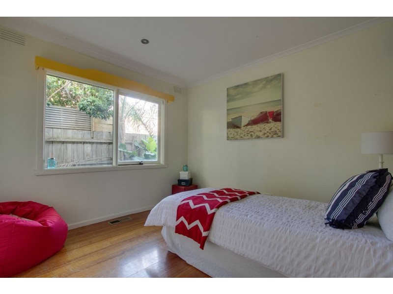 17 Hutton Avenue, Ferntree Gully VIC 3156