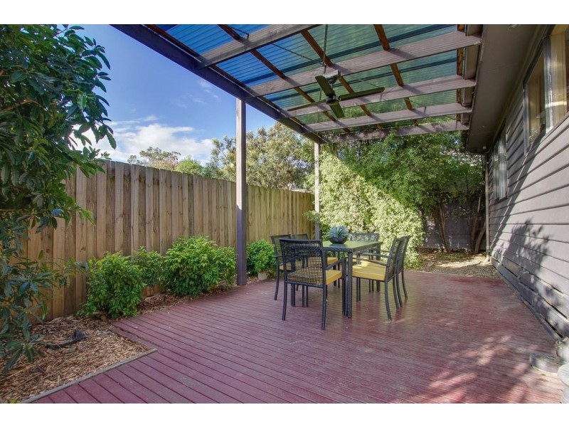 17 Hutton Avenue, Ferntree Gully VIC 3156