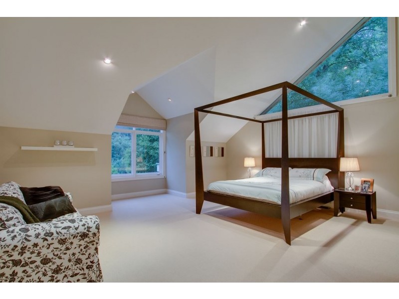 104 Inverness Avenue, The Basin VIC 3154