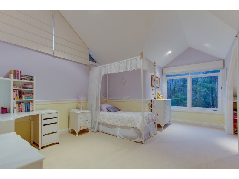 104 Inverness Avenue, The Basin VIC 3154