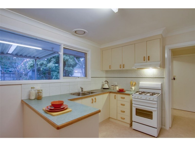 13 McComb Crescent, Bayswater VIC 3153