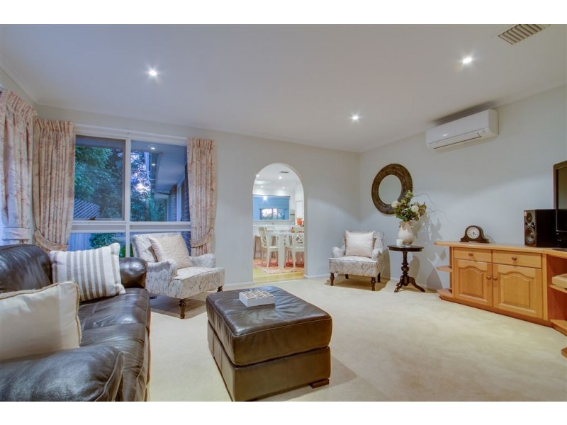 28 Alexander Crescent, Ferntree Gully VIC 3156