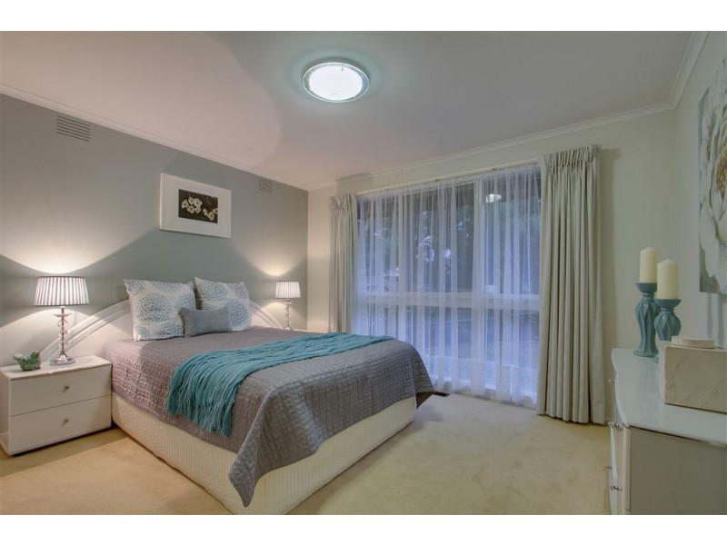 28 Alexander Crescent, Ferntree Gully VIC 3156