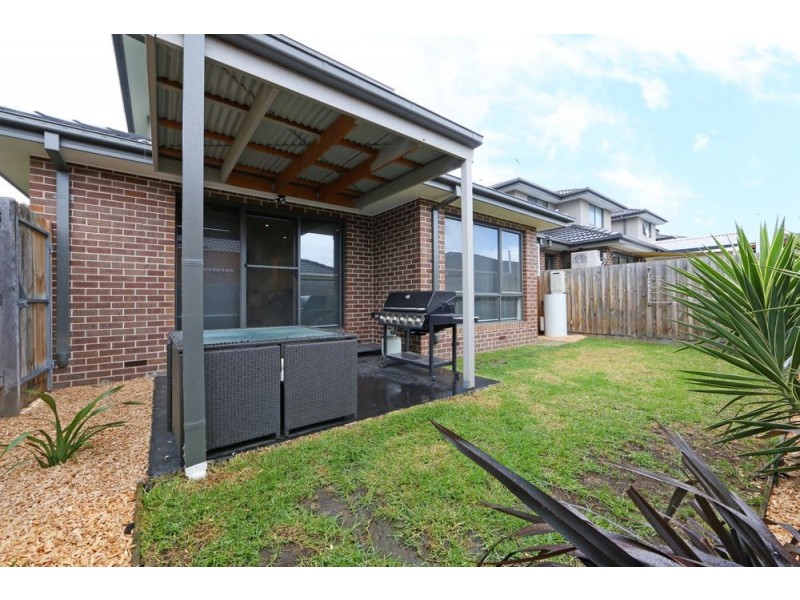1/2 Kenneth Road, Bayswater VIC 3153