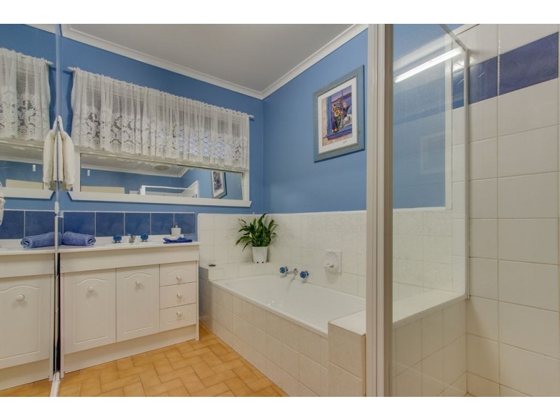 134 Anne Road, Knoxfield VIC 3180