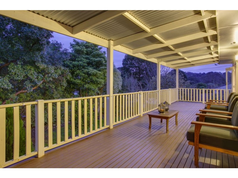 18 Byrne Road, Bayswater North VIC 3153